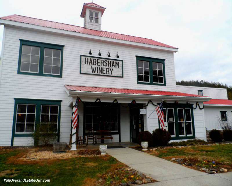 Habersham Winery entrance Helen, Georgia PullOverAndLetMeOut