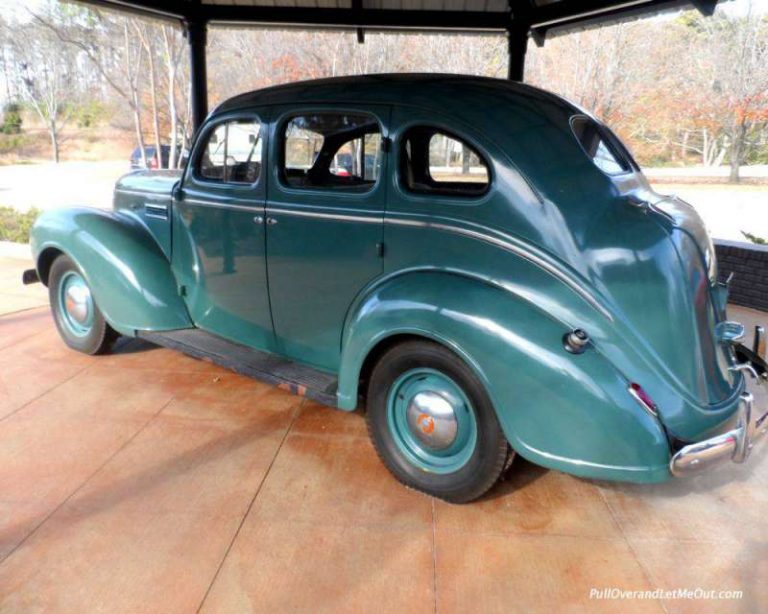 Memphis Bound car at Elvis Presley birthplace