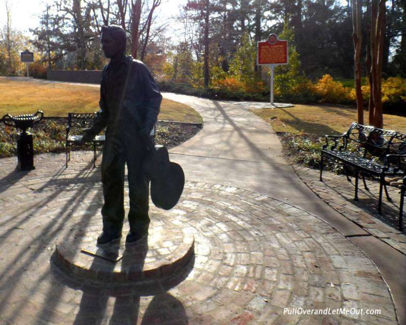 Bronze statue of Elvis at13.