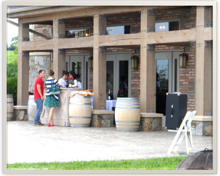 people ordering wine at Early Mountain Vineyards