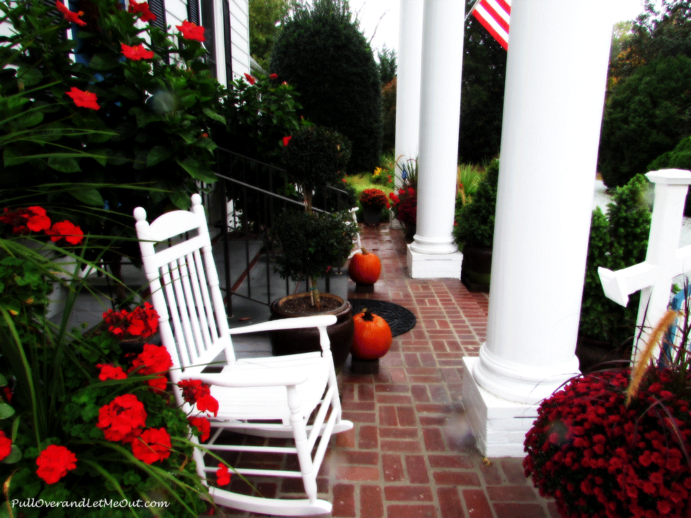 front-porch-at-Arrowhead-In