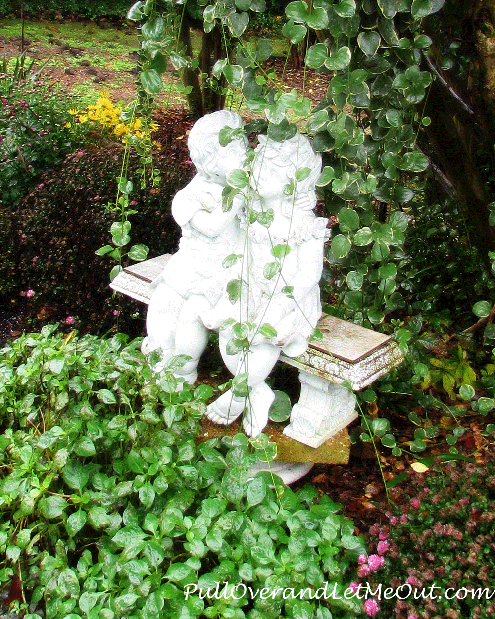 garden-statue-kids