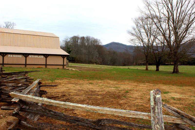 Riding-Stables-at-Dillard