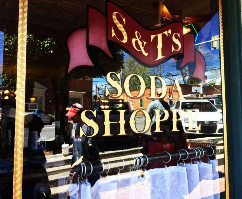 S&T-Soda-Shoppe-Pittsboro-N