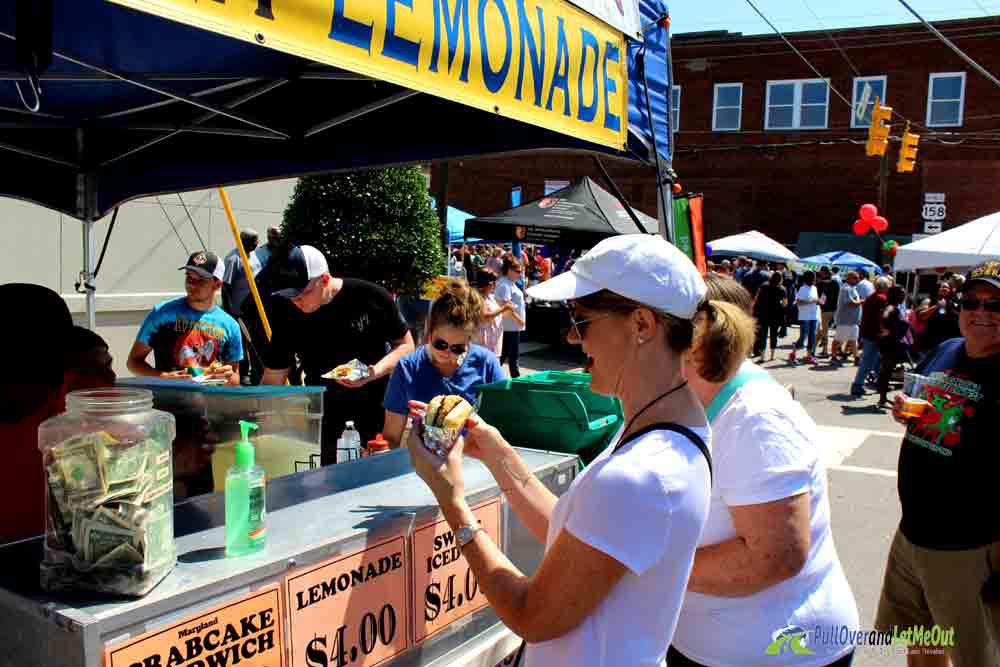 AM Crabcake NC Hot Sauce Festival PullOverandLetMeOut