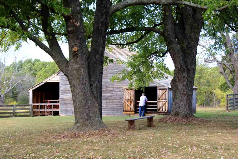 barn Appomattox Courthouse PullOverandLetMeOut