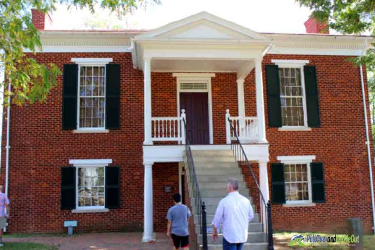 Appomattox Courthouse PullOverandLetMeOut