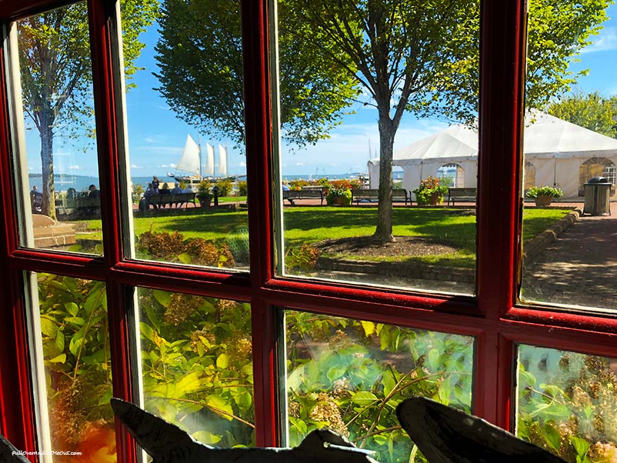 Water-Street-Grille-Schooner-View-Yorktown,-VA-PullOverAndLetMeOut