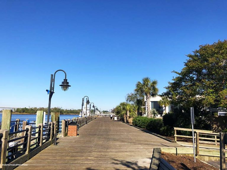 River-Walk-Wilmington-NC-morning-PUllOverandLetMeOut