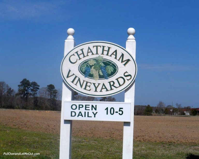 Chatham Vineyards Sign with hours