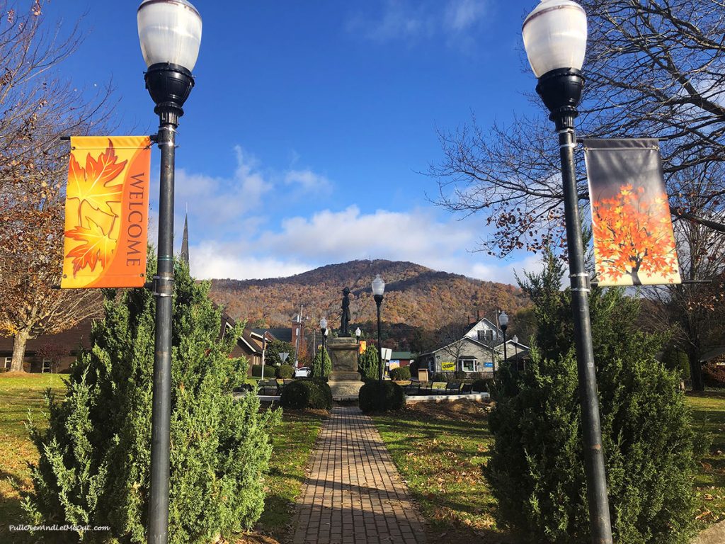 Burnsville, North Carolina Town Square