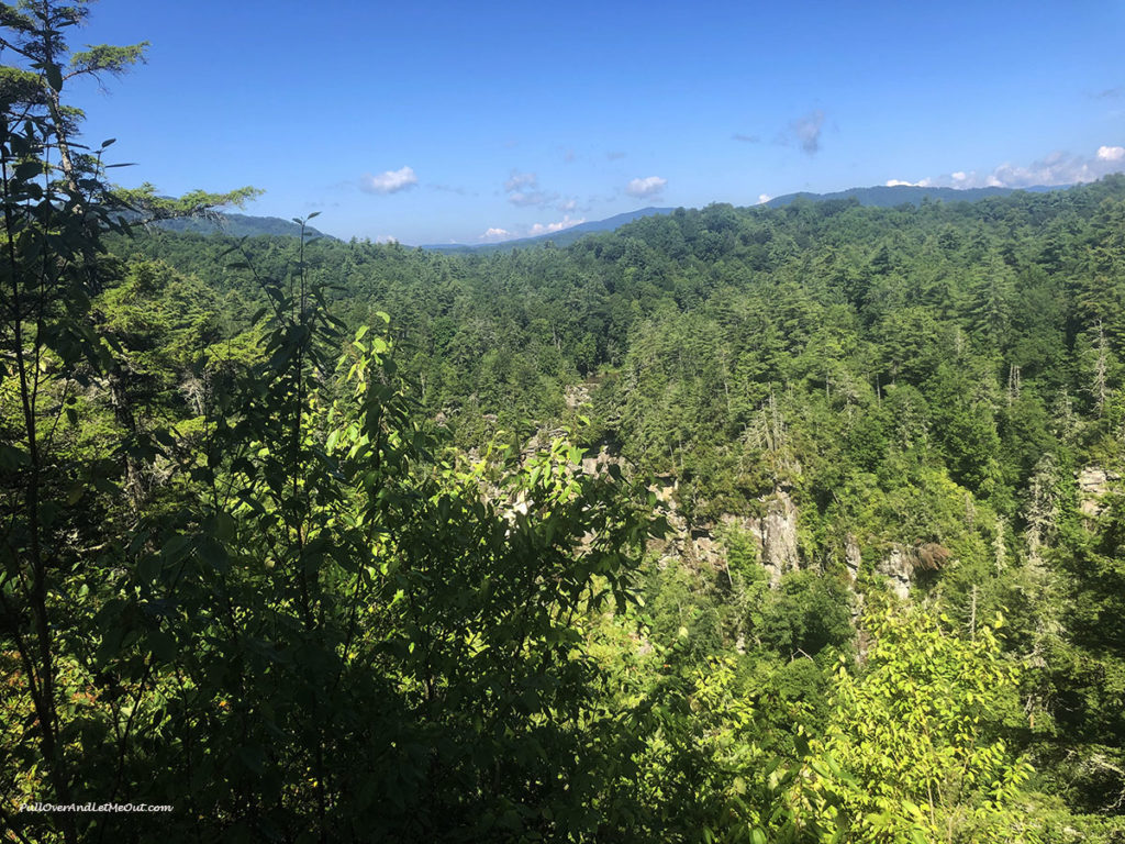 Mountain vistas at Linville Falls