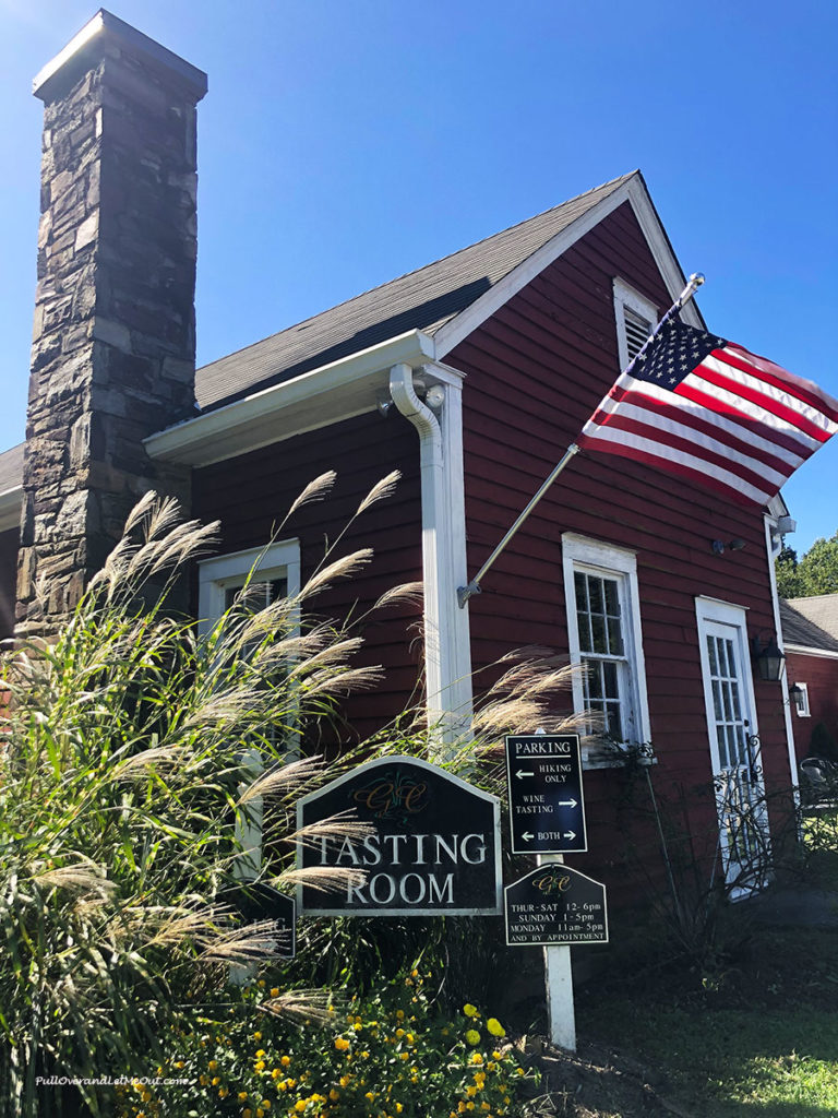 Red Barn winery tasting room