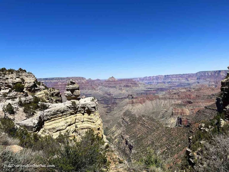 a picture of the Grand Canyon