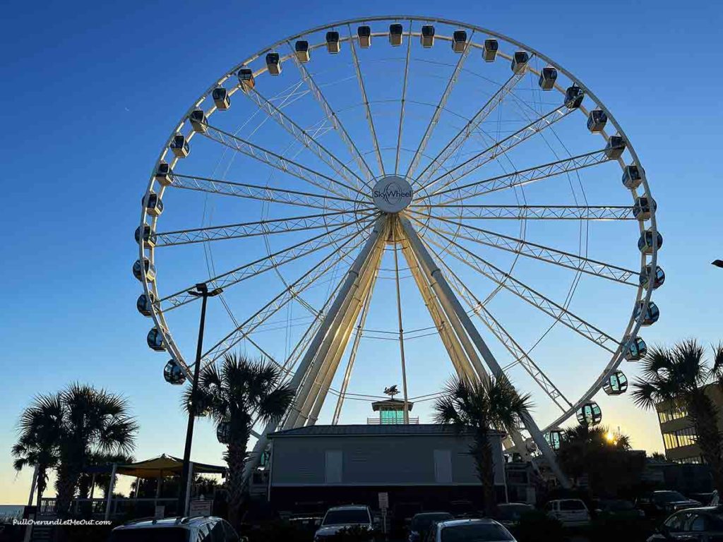 a picture of the Myrtle Beach SkyWheel