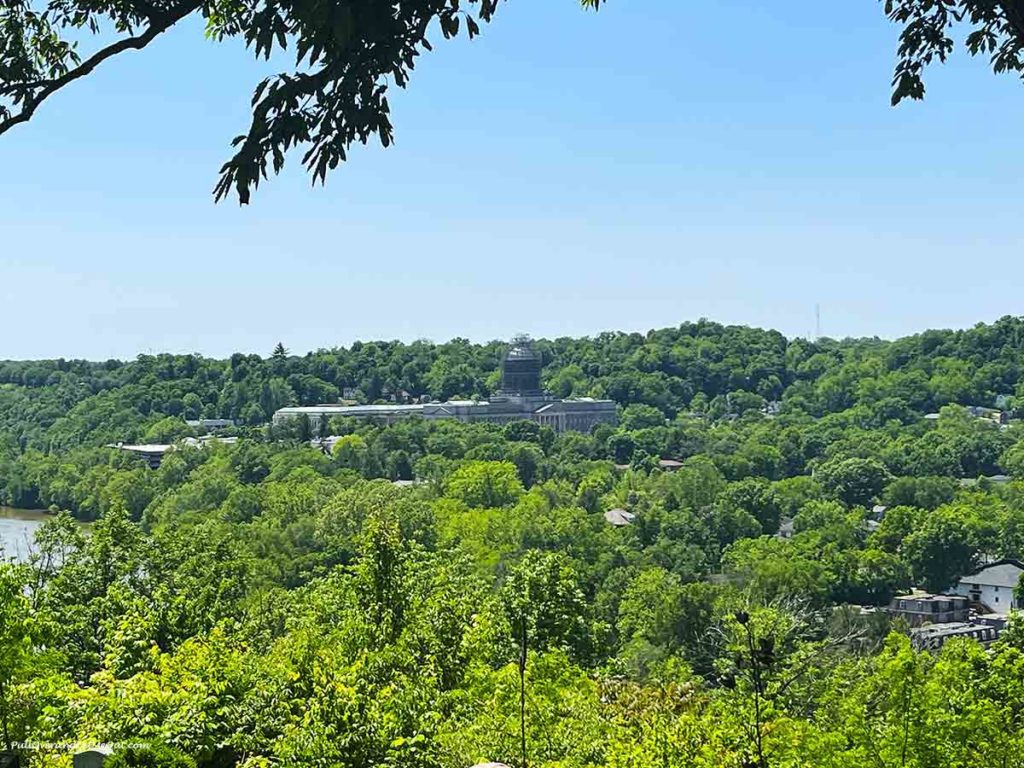 a mountain view of Kentucky's state capitol